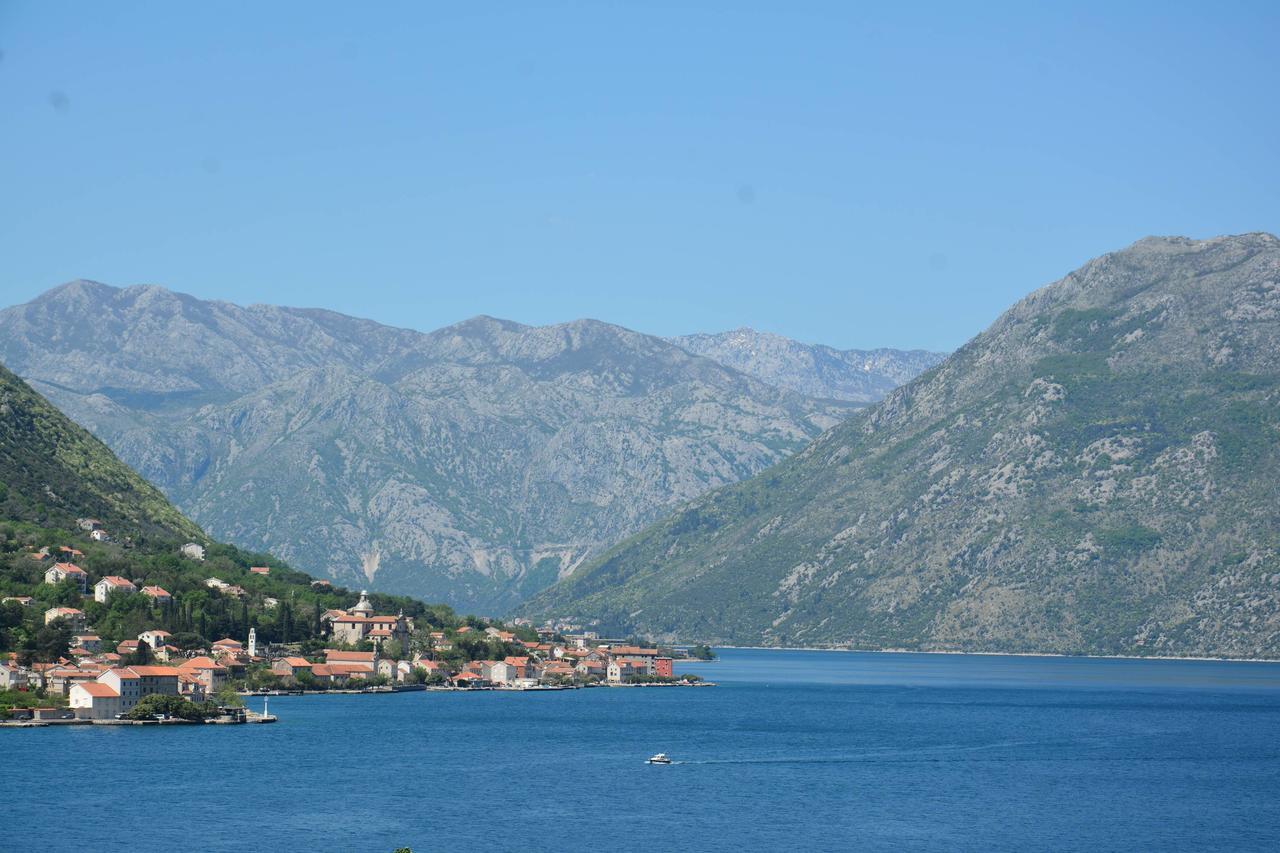 Rooms & Apartments Dobrotski Dvori Kotor Kültér fotó