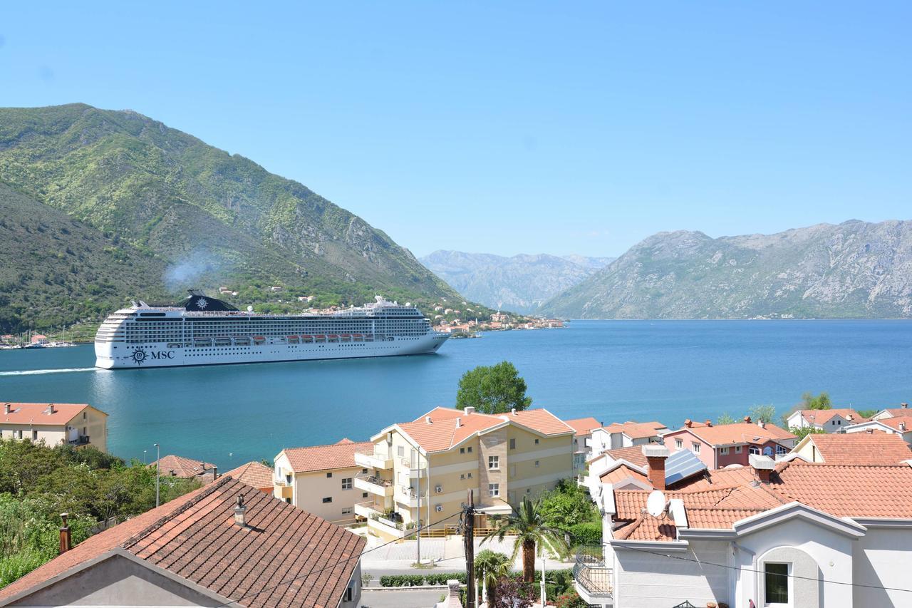 Rooms & Apartments Dobrotski Dvori Kotor Kültér fotó